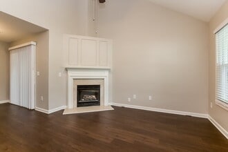 3251 Liberty Commons Dr NW in Kennesaw, GA - Building Photo - Building Photo