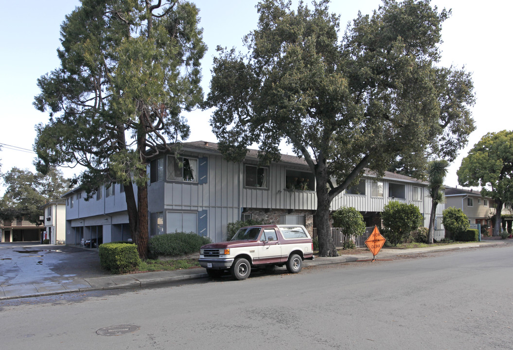 770 Coleman Ave in Menlo Park, CA - Building Photo