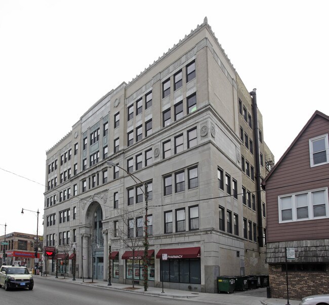 Belmont-Sheffield Trust & Savings Bank Buildi in Chicago, IL - Building Photo - Building Photo