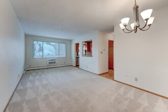 Edgecumbe Terrace in St. Paul, MN - Building Photo - Building Photo