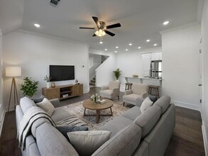 2002 E Brookview Dr in Siloam Springs, AR - Foto de edificio - Building Photo