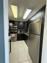5800 NE 22nd Way, Unit Imperial Point Gardens in Fort Lauderdale, FL - Building Photo - Building Photo