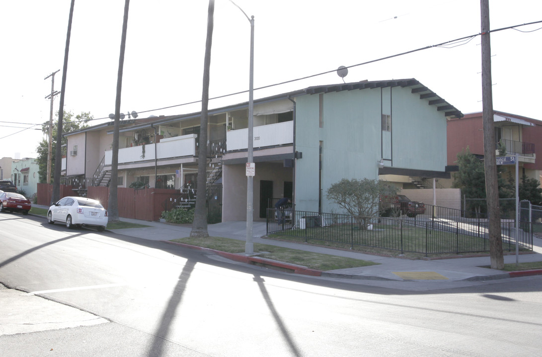 3020 Council St in Los Angeles, CA - Building Photo