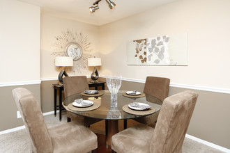 Arts Center Tower Apartments in Atlanta, GA - Building Photo - Building Photo