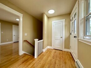 31 Sears Ave in Melrose, MA - Building Photo - Building Photo