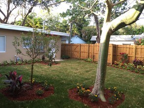 204 NE 10th Ave-Unit -1 in Fort Lauderdale, FL - Building Photo - Building Photo