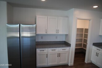 1267 W Flowstone Trl in Benson, AZ - Building Photo - Building Photo