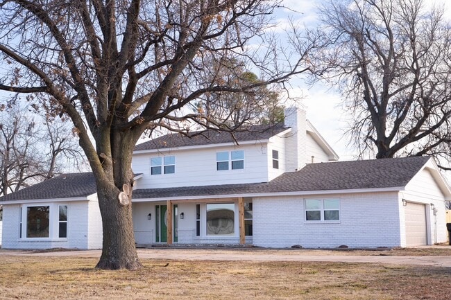 property at 2908 N Santa Fe Ave