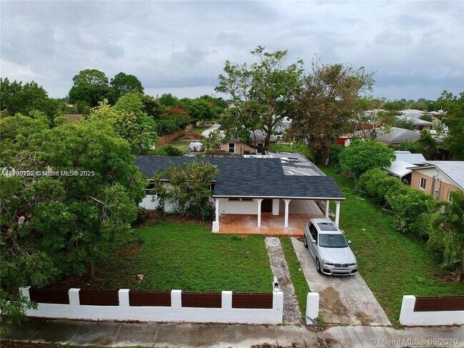 property at 20600 SW 118th Pl