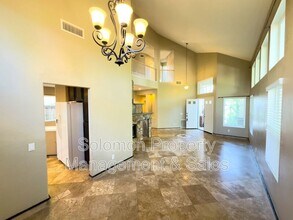 353 Date Ave in Carlsbad, CA - Building Photo - Building Photo