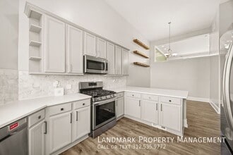 6431 W 64th Pl in Chicago, IL - Building Photo - Building Photo