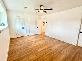 3726 Heatherbrook Dr in Houston, TX - Building Photo