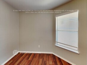 1919 Carriage Club Dr in Cedar Park, TX - Foto de edificio - Building Photo