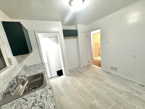 9219 McKinney St in Detroit, MI - Building Photo - Building Photo