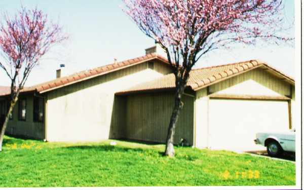 9106 Kirkby Ln in Stockton, CA - Building Photo