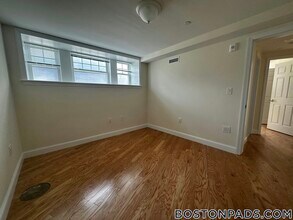 1 Langdon St in Cambridge, MA - Foto de edificio - Building Photo