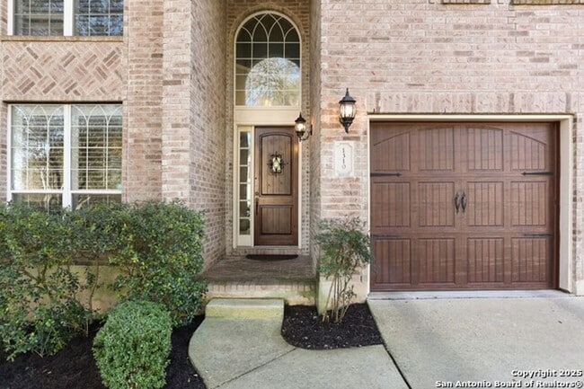 1310 Charlisas Way in San Antonio, TX - Building Photo - Building Photo