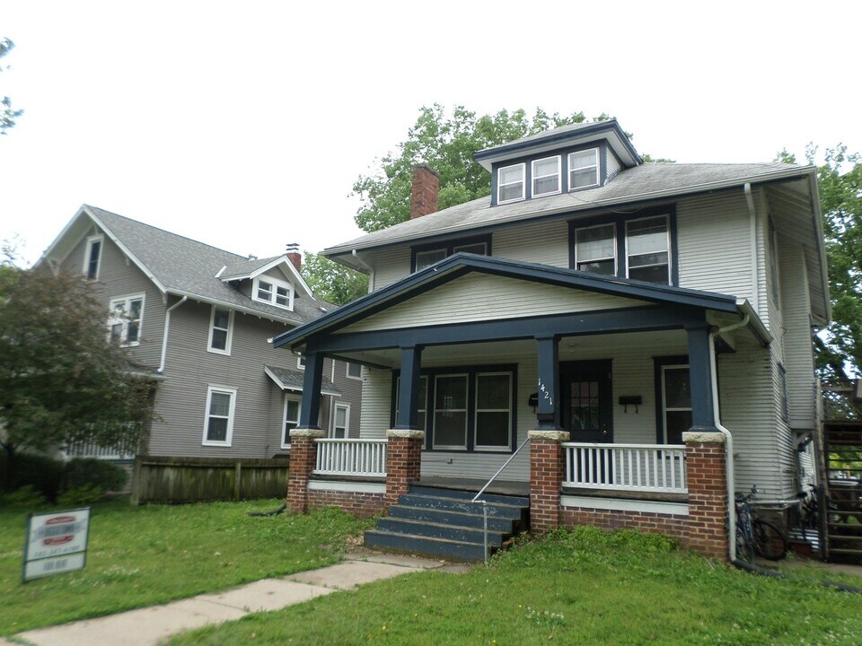 1421 Humboldt St in Manhattan, KS - Building Photo