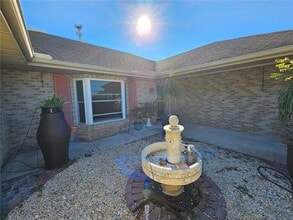 2088 S Parkton Dr in Deltona, FL - Building Photo - Building Photo