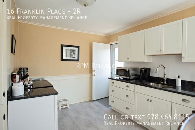 16 Franklin Pl in Beverly, MA - Building Photo - Building Photo