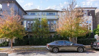 689 Fraser St SE in Atlanta, GA - Building Photo