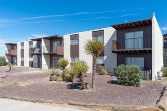 5252 Carousel Dr in El Paso, TX - Building Photo - Building Photo