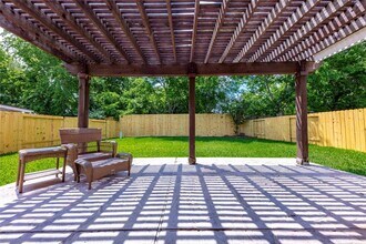 13907 Bonnetbriar Ln in Sugar Land, TX - Building Photo - Building Photo