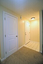 11102 SW 62nd Ave-Unit -11104 in Portland, OR - Building Photo - Building Photo