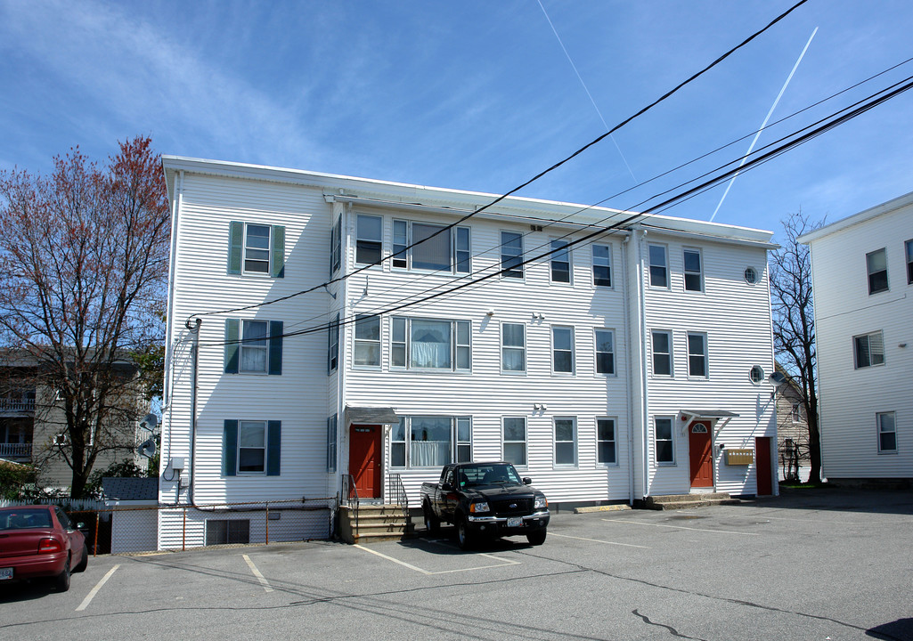 171 Rathbun St in Woonsocket, RI - Building Photo