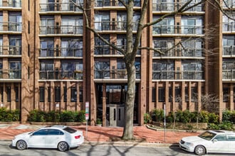 1001 26th St NW in Washington, DC - Building Photo - Building Photo