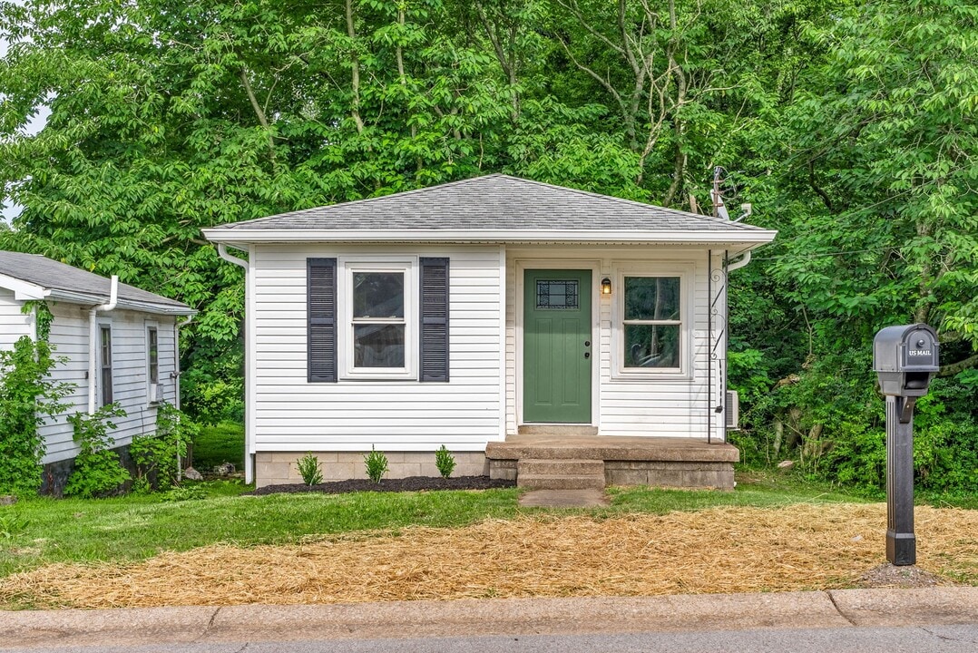 515 9th St in Clarksville, TN - Foto de edificio