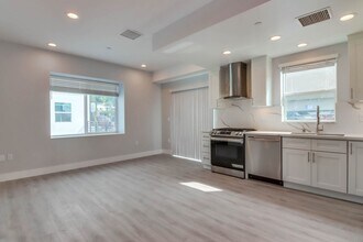 2796-2796 E St in San Diego, CA - Building Photo - Building Photo