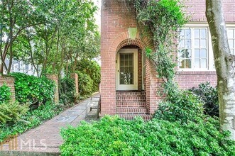 60 Inman Cir NE in Atlanta, GA - Building Photo - Building Photo