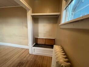 2025 W 4th St, Unit 2025 A in Duluth, MN - Building Photo - Building Photo