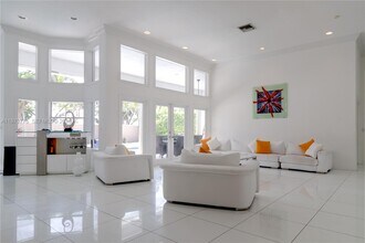 671 NW 101st Terrace in Plantation, FL - Building Photo - Building Photo