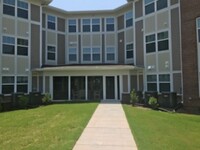 Cascade Garden Apartments 55+ Community in Mooresville, NC - Foto de edificio - Building Photo