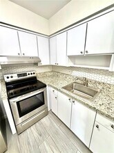 1821 N 17th Ct in Hollywood, FL - Building Photo - Building Photo