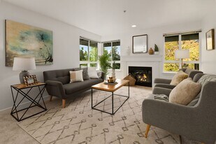 3926 243rd Pl SE in Bothell, WA - Building Photo