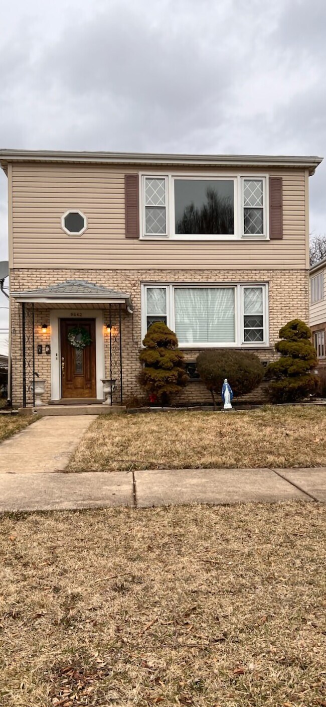 9642 River St Rentals in Schiller Park, IL