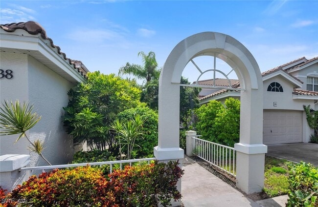 6834 Lantana Bridge Rd in Naples, FL - Building Photo - Building Photo