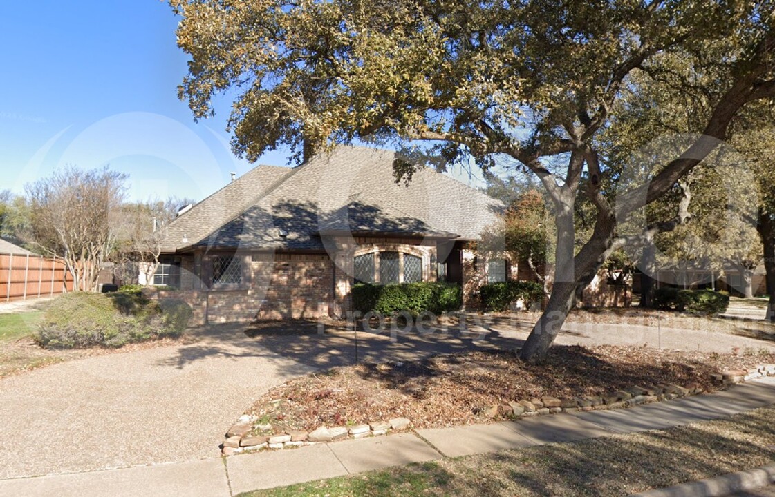 3513 Diamondhead Dr in Plano, TX - Foto de edificio
