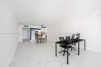 2401 S Ocean Dr, Unit 2402 in Hollywood, FL - Foto de edificio - Building Photo