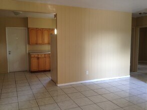 1017 NW 11th Ct in Fort Lauderdale, FL - Building Photo - Building Photo