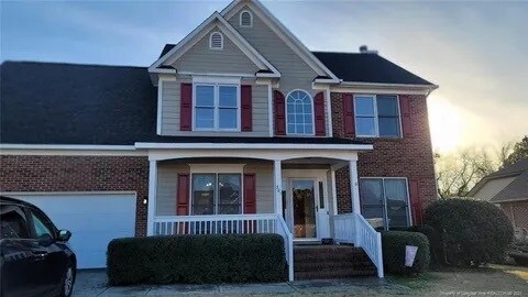 301 Silver Oaks Dr in Fayetteville, NC - Foto de edificio