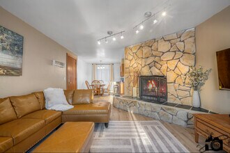 4401 Reka Dr in Anchorage, AK - Building Photo - Building Photo