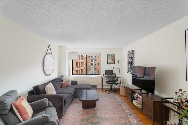 300 Rector Pl in New York, NY - Building Photo - Building Photo