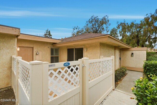 15103 Village 15 in Camarillo, CA - Building Photo - Building Photo