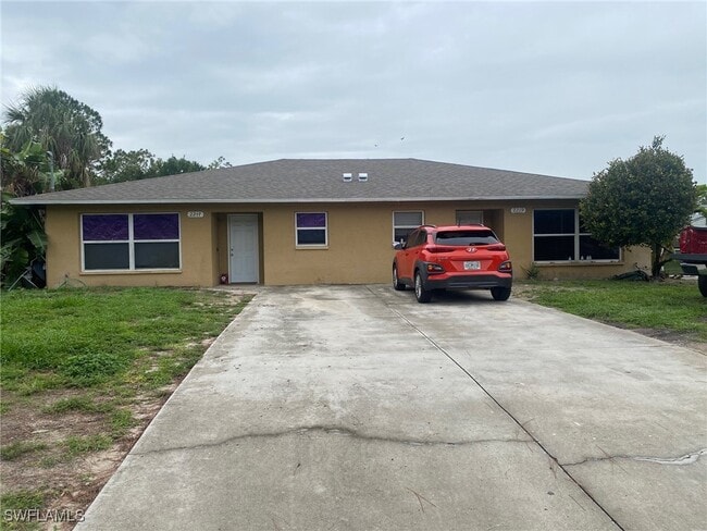 2217 Leda Ave S in Lehigh Acres, FL - Building Photo - Building Photo