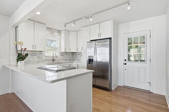 902 New Bern Ave in Raleigh, NC - Building Photo - Building Photo