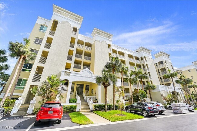 7671 Pebble Creek Cir in Naples, FL - Foto de edificio - Building Photo